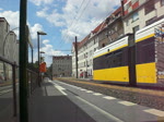 Die Straenbahnlinie M4 nach S-Bahnhof Hackescher Markt an der Haltestelle Buschallee.(25.7.2010) 