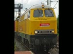 Am 24.07.2010 reichte eine kurze Stippvisite in Eisenach aus um endlich mal 218 287-1 vor die Linse zu bekommen. Unterwegs war sie mit einigem an Bahnbau-Gertschaften.