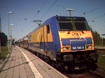 BR146 522-8 mit InterConnex80004 von Warnemnde nach Leipzig Hbf.kurz vor Abfahrt im Bahnhof Warnemnde.(30.08.08)