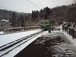 Drachenfelsbahn Die Drachenfelsbahn f�hrt in den Bahnhof Schloss Drachenburg