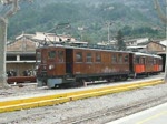Ferrocarril de Soller 12.01.10,S�ller/Mallorca/Spanien,TW 3 rangiert mit Tram 23 und 24 im Bahnhof S�ller.