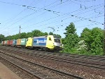 guterzuge Eine 'Taurus' Lokomotive zieht einen Ganzzug, bestehend aus Containerwagen, in Richtung s�den. Die Aufnahme entstand kurz vor den F�rther Bahnhof am 14. Mai 2008.