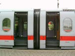 T�renschlie�en beim ICE 908 ...  Lars Backhaus 30.08.2008