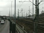 IC-Zuge und IC-Wagen IC 2036 vor wenigen Minuten von Leipzig Hbf losgefahren und f�hrt hier nach Norddeich Mole und endet dort.Aufgenommen am 27.01.2012 in Leipzig