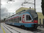 Die Strecke zwischen Foggia und Lucera wird von der Ferrovie del Gargano (FG) mit ETR 330 (Stadler Flirt) betrieben. Die Aufnahmen sind vom 15. Oktober 2012.