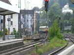 koln-hbf Am 02.07.2010 um 14:26 Uhr durchf�hrt der SchienenPr�fExpress den Bielefelder Hauptbahnhof. Der Zug ist mit einer speziellen Ausr�stung zur Lichtraummessung am hinteren Zugende versehen.
