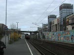 Leipzig: Einfahrt einer S-Bahn ...  Mario Hasch 31.10.2008