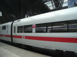 ICE 890 steht hier ...  Marcel Huy 11.05.2011
