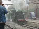 150 Jahre Eisenbahn in Luxemburg. Hier verlsst der Pendelzug mit den historischen Wagen den Bahnhof in Richtung Ausstellungsgelnde. Gezogen wird der Zug von der T3 6114 und  Anna Nr 9 , einer Stiftung des Eschweiler Bergwerkvereins an die AMTF (Train 1900). Als Schublok dient 1023. Aufgenommen am 09/05/2009.