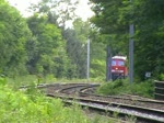 Montzenlinie Aachen-Montzen-Vise 241 802-8 �berbringt einen G�terzug von Montzen nach Aachen-West. Dieses Video entstand am 19/07/2008 im Wald bei Moresnet-Chapelle. Man erkennt hier, dass die Masten f�r die Elektrifizierung schon stehen. Heute geh�ren die Ludmillas auf der Montzenroute zur Geschichte. Unmittelbar nach dem Fahrplanwechsel vom 14/12/08 wurden sie von dieser Strecke abgezogen.  
