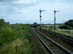 nord-ostsee-bahn-nob NOB 80512 f�hrt gerade in den Bahnhof Keitum (Sylt) ein.
Die Nord-Ostsee-Bahn setzt auf dieser strecke 6-8 Wagen ein.
Die Wagen werden von einer MAK DE 2700 gezogen. 

Sylt im Sommer 2009
