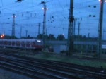 Ein RE 4 verl�sst Dortmund zur Fahrt nach D�sseldorf.  ...