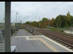 Bahnhof V�hrum Bahnsteig, Durchfahrt ...  adolf stephan 26.10.2010