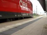 personenwagen EuroCity 25 nach Budapest Keleti Pu bei der Abfahrt Frankfurt am Main Hauptbahnhof. Aufgenommen am 05.07.07