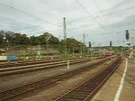 saarbrucken Einfahrt einer Regionalbahn aus St.Ingbert, und eine Regionalbahn f�hrt zur�ck nach Zweibr�cken.