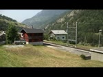 Schweiz 2012 - In Grengiols treffen wir am 30.6.2012 auf einen Glacier-Express. Leider  verhllt  sich der Vidadukt etwas.
