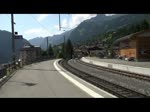 Einfahrt eines Regionalzuges in Grindelwald udn eine Zugkreuzung unterwegs.