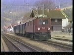 Ge 4/6 353 mit Extrazug 3824 (ab Reichenau-Tamins 3733) am 7. Mrz 1994 unterwegs von Thusis nach Disentis. Die Aufnahmen entstanden bei den Fotohalten der DGEG-Fahrt in Rhzns, der Rheinschlucht und in Sumvitg auf Video-8 Kasette.