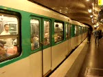 sonstige Ausfahrt aus dem Bahnhof Anvers (Sacr�-C�ur). 11.07.07