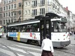 Generationentreffen am Korenmarkt. Vorneweg ein alter PPC Wagen dann ein ...