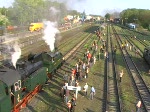 Tkt48 TKt 48-18 und die englische Great Western Railways 5521 ziehen EP07-1051 und einen Zug aus dem Bahnhof Wolsztyn. 3.5.2007