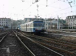 x-2800-u-825 Ausfahrt eines X2800-Triebwagenzugs aus Lyon-Perrache. Die Triebwagen verkehren in Doppeltraktion mit Einheits-Beiwagen dazwischen. Hier dr�hnt der X2816 in Richtung Sa�ne
08.06.2007  Lyon-Perrache 