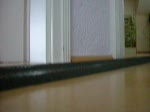 Zuge Ein G�terzug auf meiner Teppichanlagen, wie vor 2002 auf der Strecke Amberg-Schnaittenbach ab Hirschau Richtung Amberg t�glich unterwegs war. Nur einige Wagen gibts noch nicht als Modell daher habe ich �hnliche genommen (beachte hierzu auch meine Wagenbilder des Vorbildes). Ein G�terzug gezogen von einer 294 mit max. 1540 Tonnen und nachgeschoben von einer 232. Hier im Modell sind es 290 083 und 132 201. Der Modellzug h�tte 1510 Tonnen gewogen. 