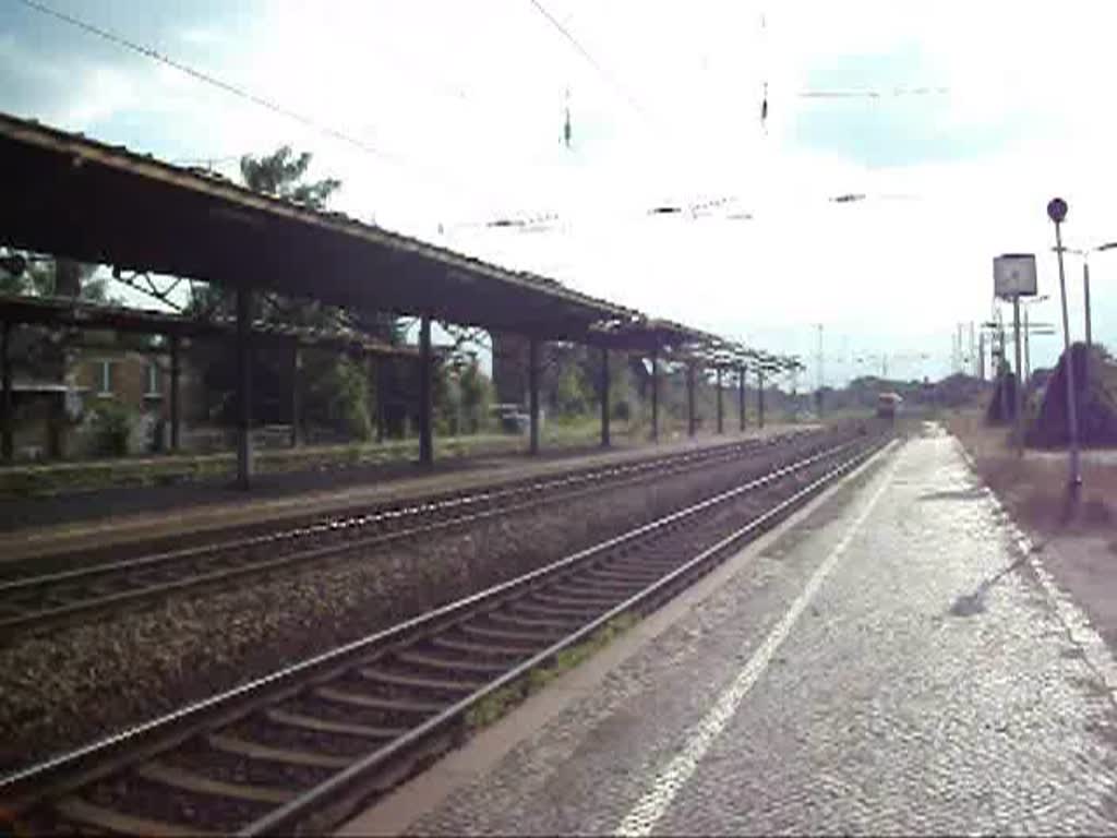 101 086-7 und 101 034  InForm  durchfuhren am 26.7.10 mit IC 2871 nach Dresden Hbf, Leipzig-Leutzsch in Richtung Hauptbahnhof.