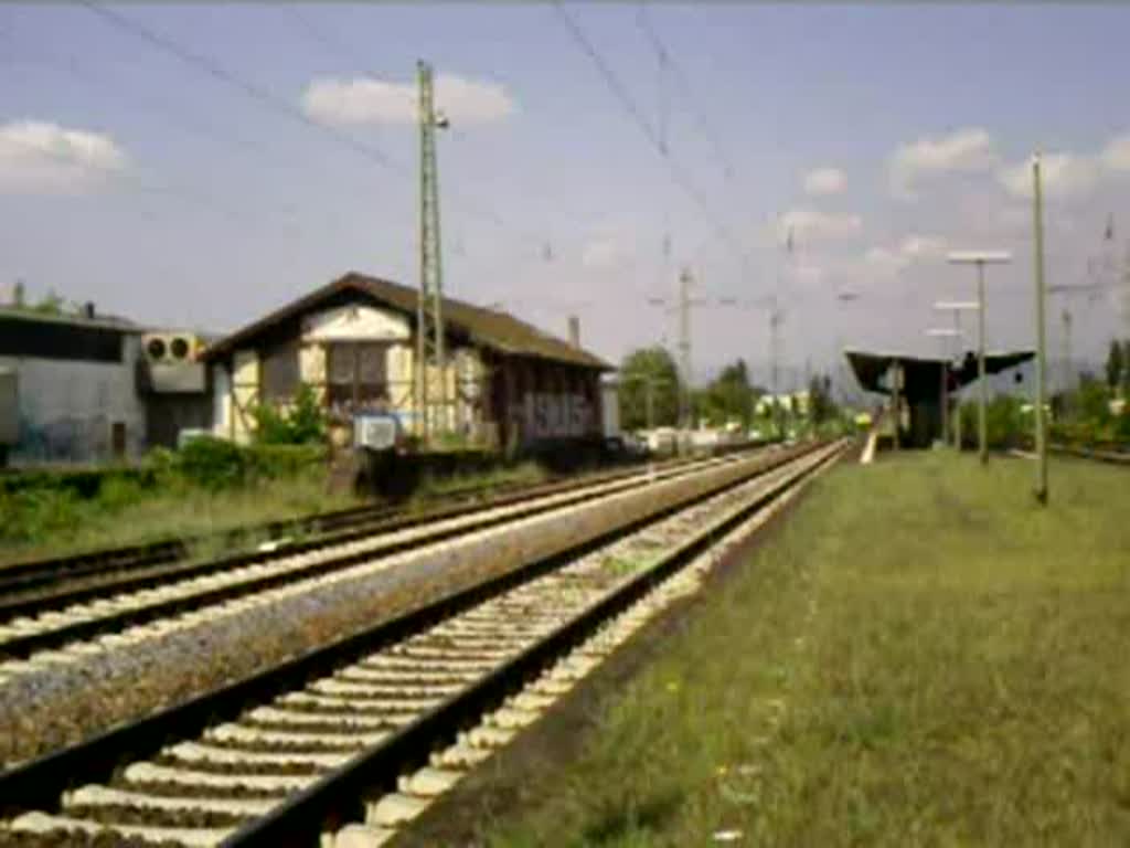 101 114-7 schiebt den IC 119 Mnster(Westf)Hbf - Innsbruck Hbf durch Mainz-Mombach und wird in Krze Mainz Hbf erreichen. 23.05.08