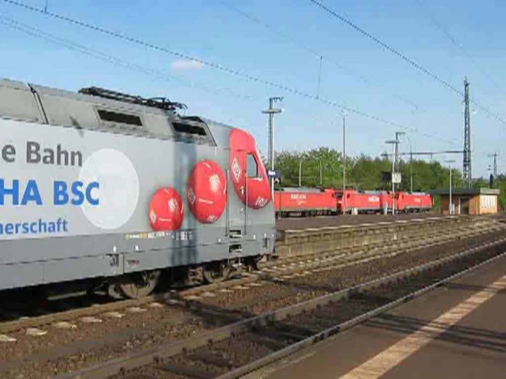 101 144 mit IC 2151 Düsseldorf --> Berlin Gesundbrunnen bei der Abfahrt aus Bebra. 26.04.2009.