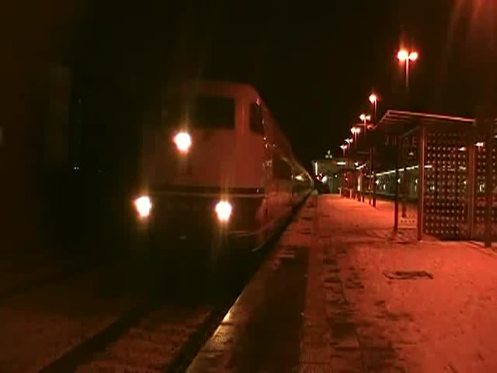 103 184-8 mit ihrem TEE 91300 aus Binz am 02.01.2010 bei der Ein und Ausfahrt in Bochum