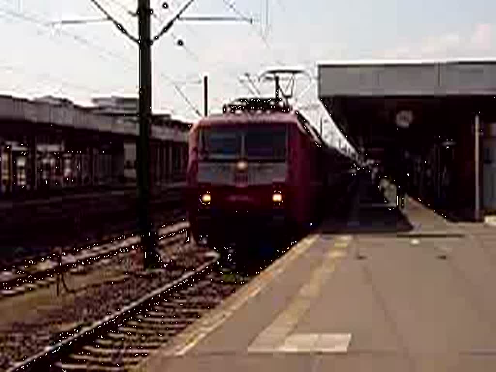 120 139-1 beim verlassen des Hannover Hbf.am 10.05.2009