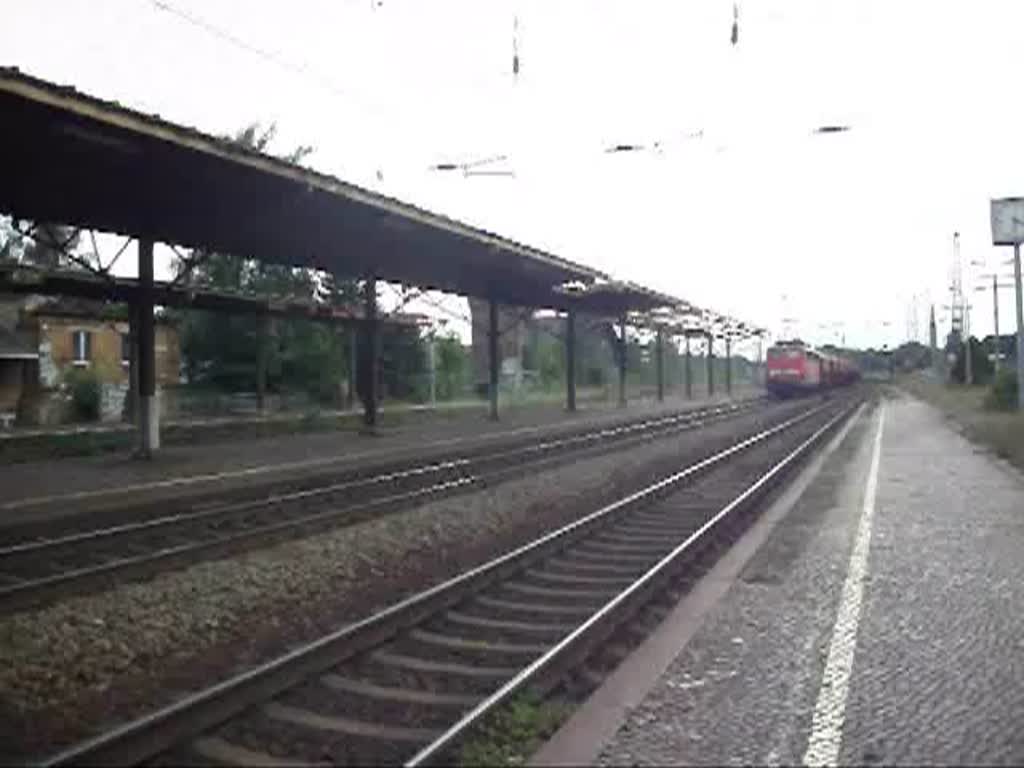 139 311 durchfuhr am 29.7.10 mit einem Gterzug Leipzig-Leutzsch Richtung Gterring.