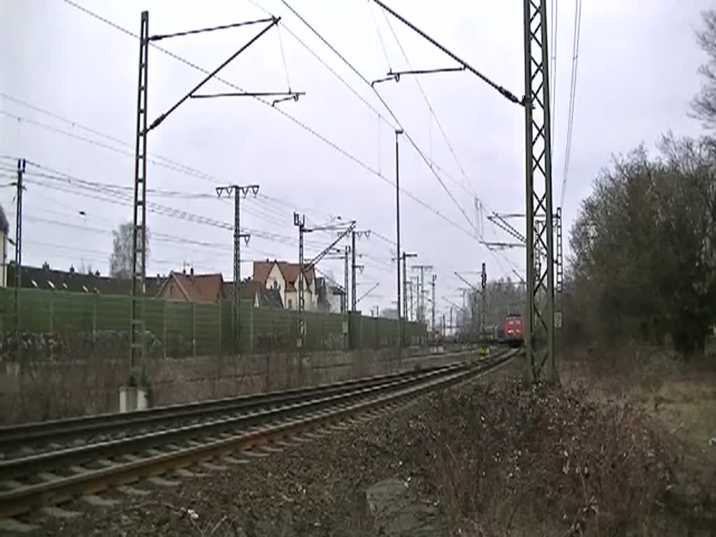 140 002 in Lehrte mit Gterzug. Das Video wurde 2012 aufgenommen.