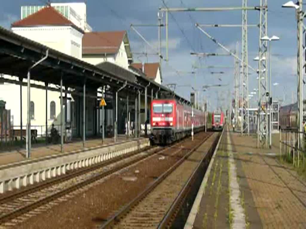 143 079-2 zieht ihren RE von Halle (Saale) Hbf aus dem Bahnhof Nordhausen weiter in Richtung Kassel Hbf. (22.08.2009)