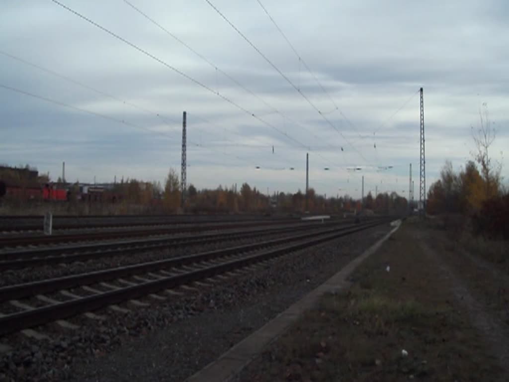 143 630 als RB nach Altenburg am 04.11.2011 bei der Aussfahrt aus Zwickau(Sachs.)Hbf.