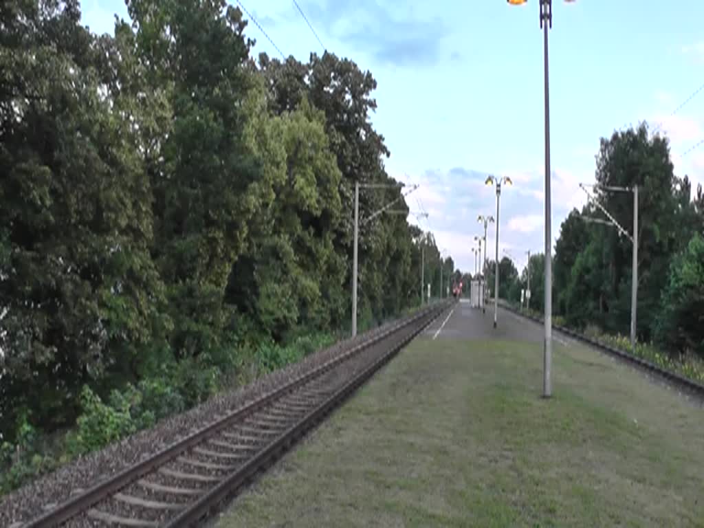 145 013-9 fährt am 30.06.2014 LZ durch den Hp Zwickau-Pölbitz, er wird zum VW-Werk nach Mosel fahren um dort einen Güterzug zu übernehmen.