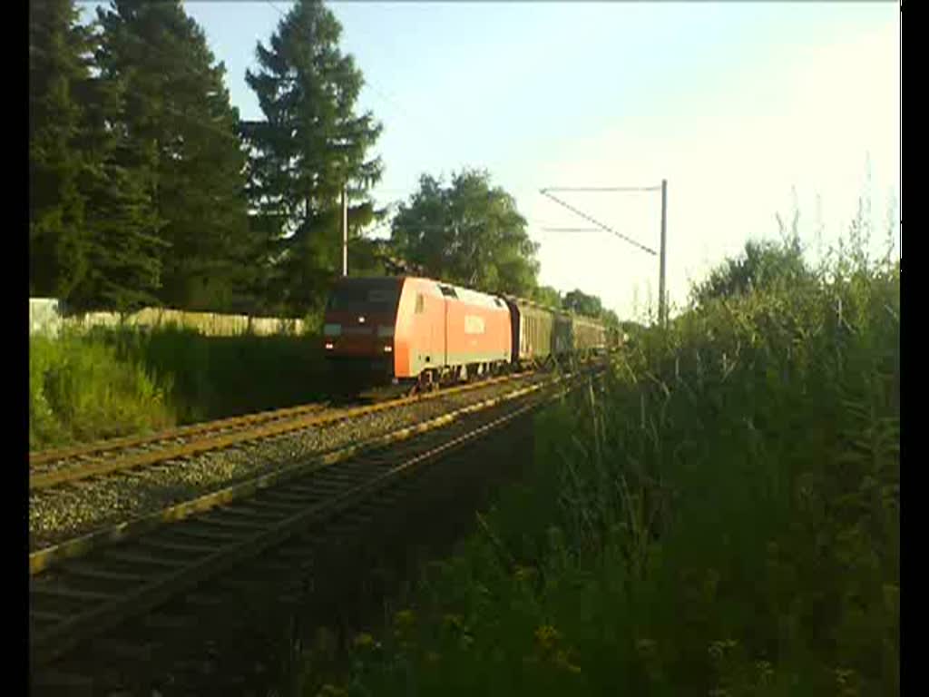 152 052-7 der Railion fuhr am 21.7.10 mit gemischtem Gterzug in Richtung Leipzig-Leutzsch.