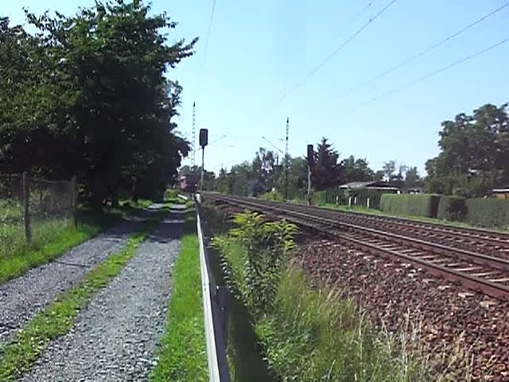 155 184 zieht am 27.07.09 einen Gterzug durch Dresden-Stetzsch Richtung Friedrichstadt.