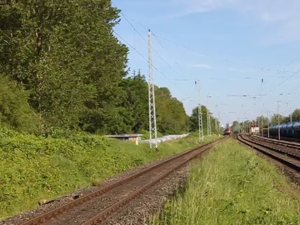 182 009(Bh Rostock)mit RE 13290 von Warnemünde nach Berlin-Ostbahnhof bei der Durchfahrt in Rostock-Bramow Am Morgen des 28.05.2017.