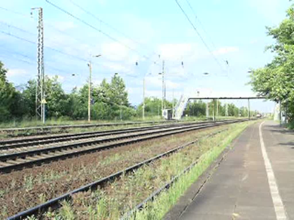 189 012 durchfhrt Saarmund mit ein Containerzug. 24.05.09