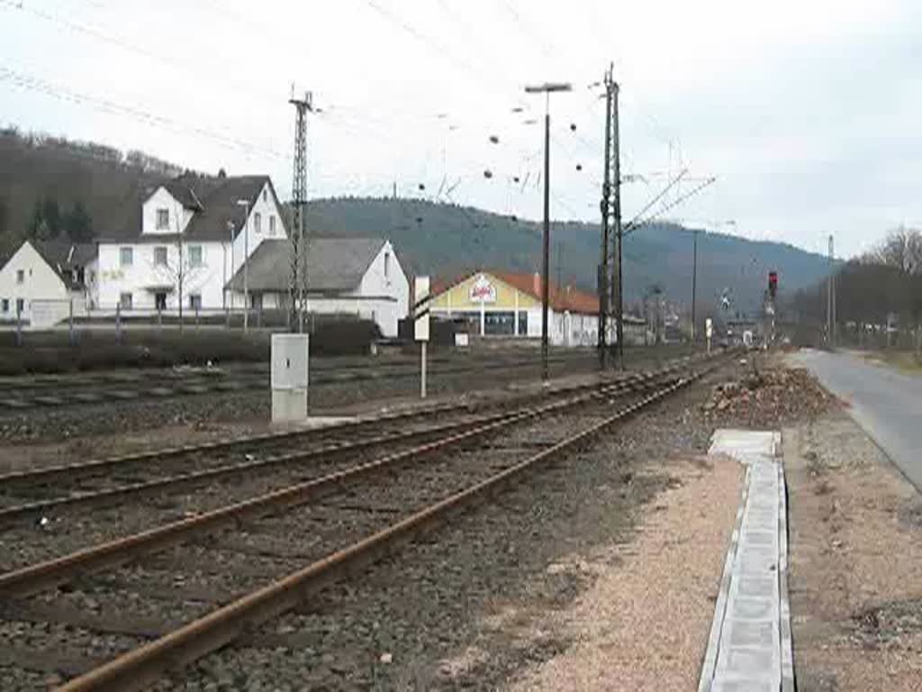 189 928 (ES 64 F4-028) der CTL Logistics mit Kesselwagenzug Richtung Sden. Aufgenommen in Bad Hersfeld. 01.03.2009