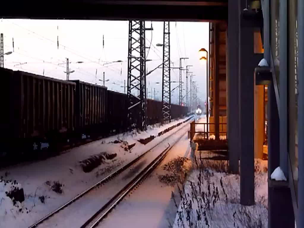 189er der ITL durchfhrt Dresden Friedrichstadt in Richtung Bad Schandau.
4.12.10