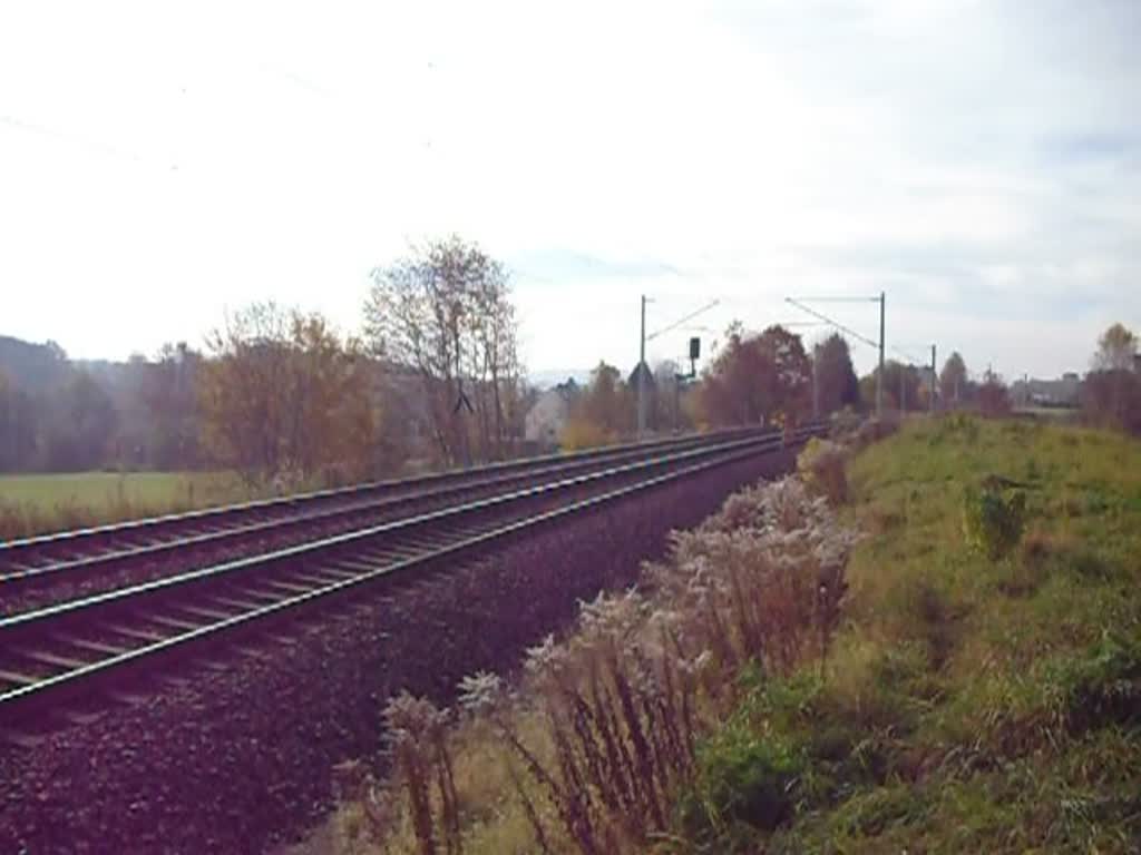 218 390-3 mit dem Bder Express Hof- Leizig, hier am 01.11.10 kurz hinter Reichenbach/V.