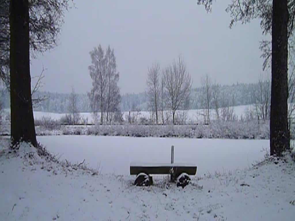 227 004 fuhr am 26.01.14 von Magdeburg nach Plattling, hier zu sehen hinter Pöllwitz.