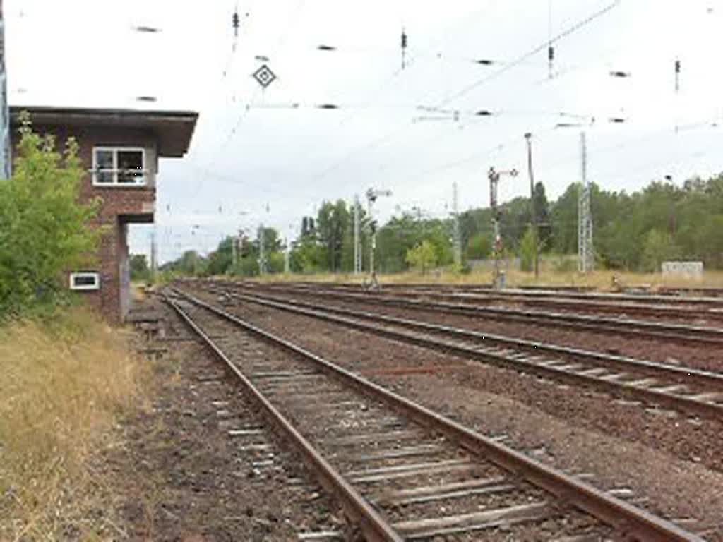 232 850 muss am Signal mit schwerer Last an. Eisenhttenstadt 10.07.08