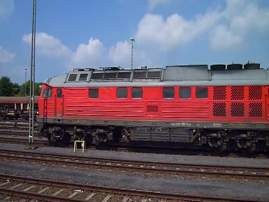 233 709 bei der Ausfahrt am 25.07.13 in Marktredwitz.