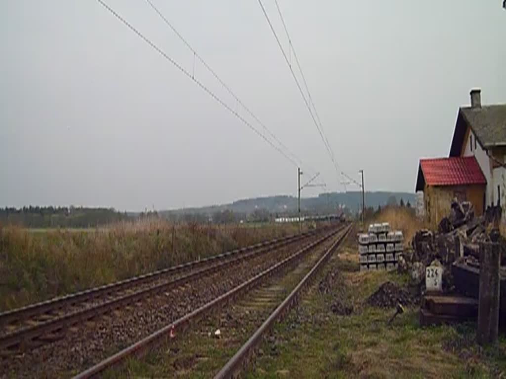 240 108-1 zu sehen am 05.04.14 in Chotikov. 