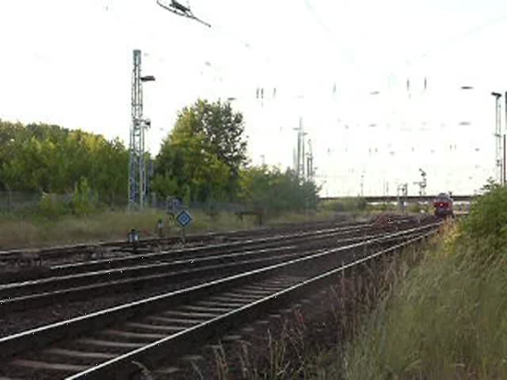 242 001 rollt solo durch Eisenhttenstadt nach Guben. 09.06.08