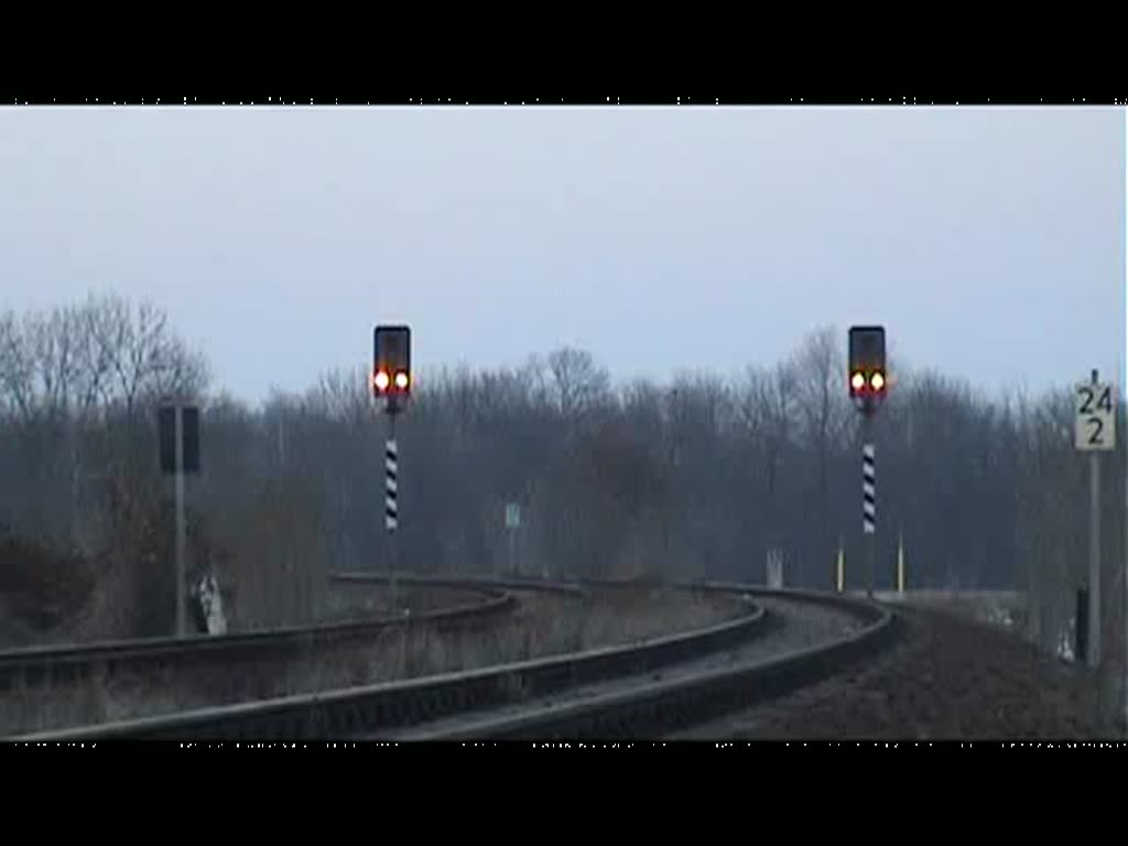 294 7XX mit einem Gemischtem Gterzug aus Leipzig in Richtung Zeitz unterwegs ...gefilmt bei Grodalzig 10.03.2010